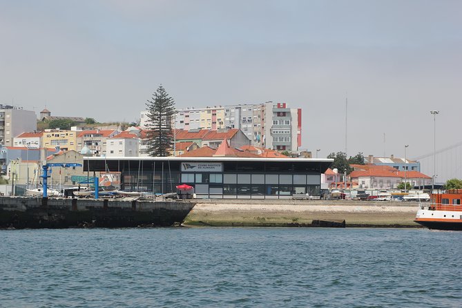 Seixal Sailing Cruise - Lunch in a typical restaurant - Almada, the Cacilheiros, and the ship Dom Fernando e Gloria