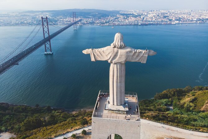 Setúbal Private Tour - Including Dolphin Watching - 25th of April Bridge and Cristo Rei, Quick Views Only