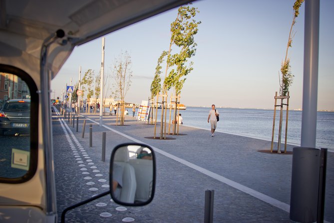 Shore Excursion Lisbon - Half-day Exclusive Tuk Tour - Mouraria and that international flavor you can taste with your eyes