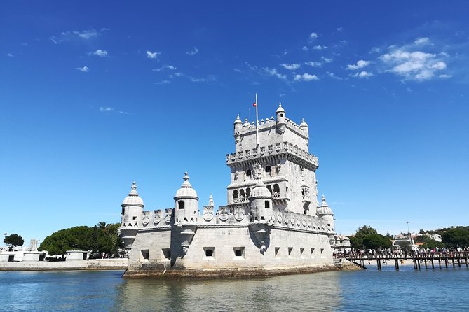 Sight Sailing in Lisbon - From Av. Brasília to a calm 2.5-hour skyline loop