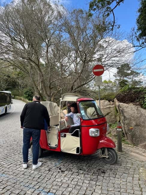 Sintra: 1-Hour Guided Tuk-Tuk Tour - Biester Palace and Park: the kind of stop that adds variety