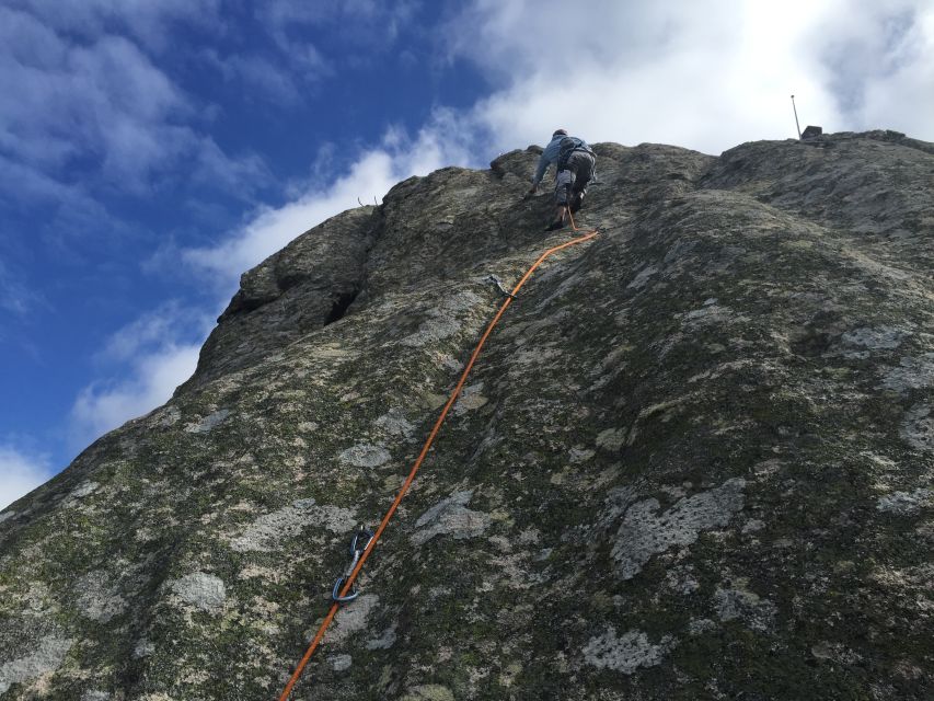 Sintra: 3.5-Hour Rock Climbing Experience - Meeting in Sintra village, in front of Palácio Nacional