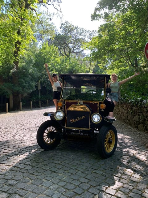 Sintra: All Palaces Tour 2.5 hs - Pickup and drop-off: making your first minutes painless