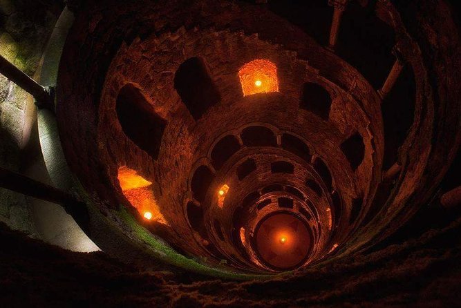 Sintra And Cascais Full-Day Tour with Local Guide - Palácio Nacional de Sintra: The Royal Core You Should See