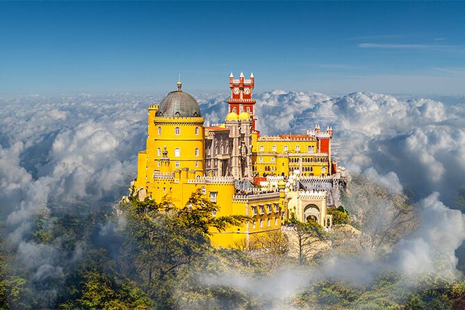 Sintra and Cascais Private Tour with Transportation - Castelo dos Mouros: Moorish fort walls and a 360-degree kind of payoff