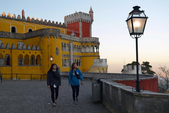 Sintra and Cascais Small Group Tour from Lisbon - Cabo da Roca: standing at the edge of the map