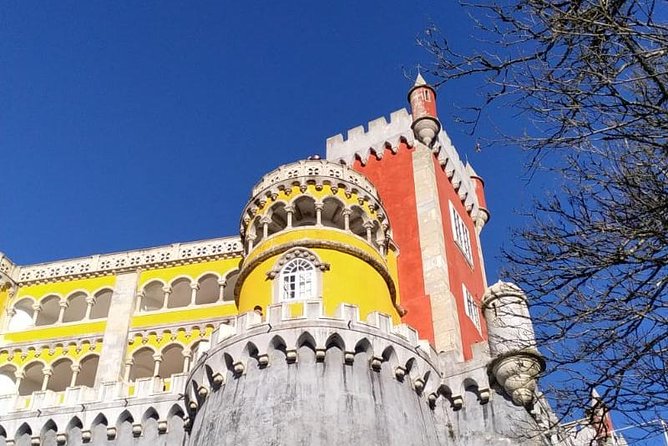 Sintra Cabo da Roca Cascais Estoril Private Tour - Centro Histórico de Sintra: cobblestones, quick sweets, and getting your bearings