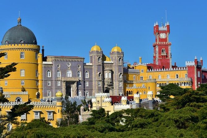 Sintra / Cabo da Roca / Cascais full day all inclusive lunch and entrees - Pickup and Private Group Comfort With Guide Nuno Miguel