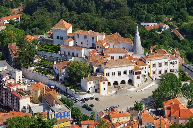 Sintra, Cascais and Estoril Private Full Day Sightseeing Tour from Lisbon - Stop 2, National Palace and Gardens of Queluz: A Palace Visit That Slows You Down