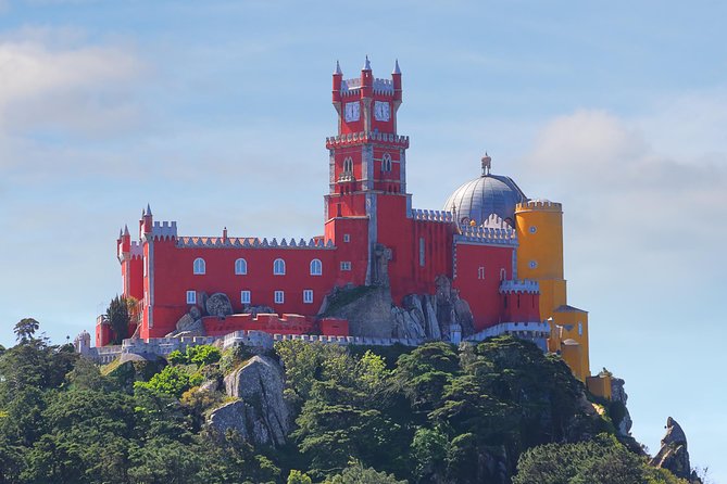 Sintra-Cascais-Pena Palace 8-People Small Group Tour from Lisbon - Lisbon pickup and a realistic start time