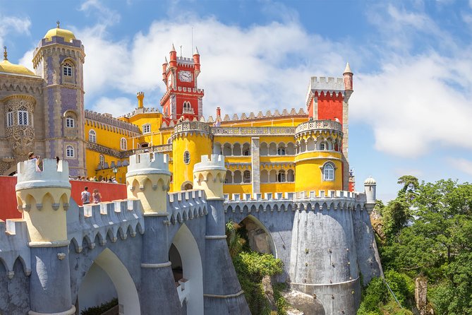 Sintra-Cascais-Pena Palace 8-People Small Group Tour from Lisbon - Guincho and the Cascais area viewpoints