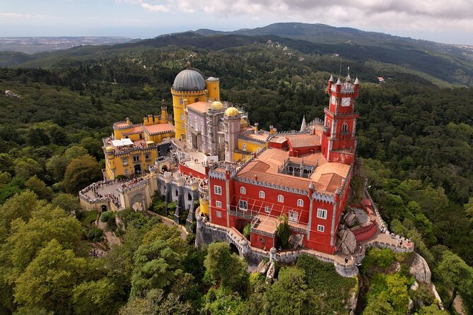 Sintra-Cascais-Pena Palace 8-People Small Group Tour from Lisbon - Centro Histórico de Sintra: fairy-tale streets and the pastry mission