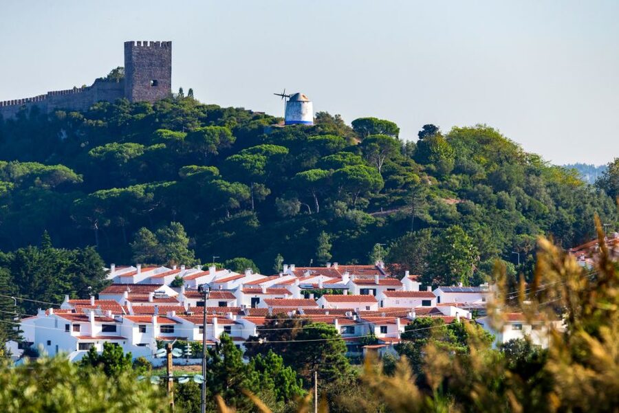Sintra: Castle of the Moors E-Ticket and Audio Guide - Tomb and the Medieval Christian Necropolis, where the meaning changes