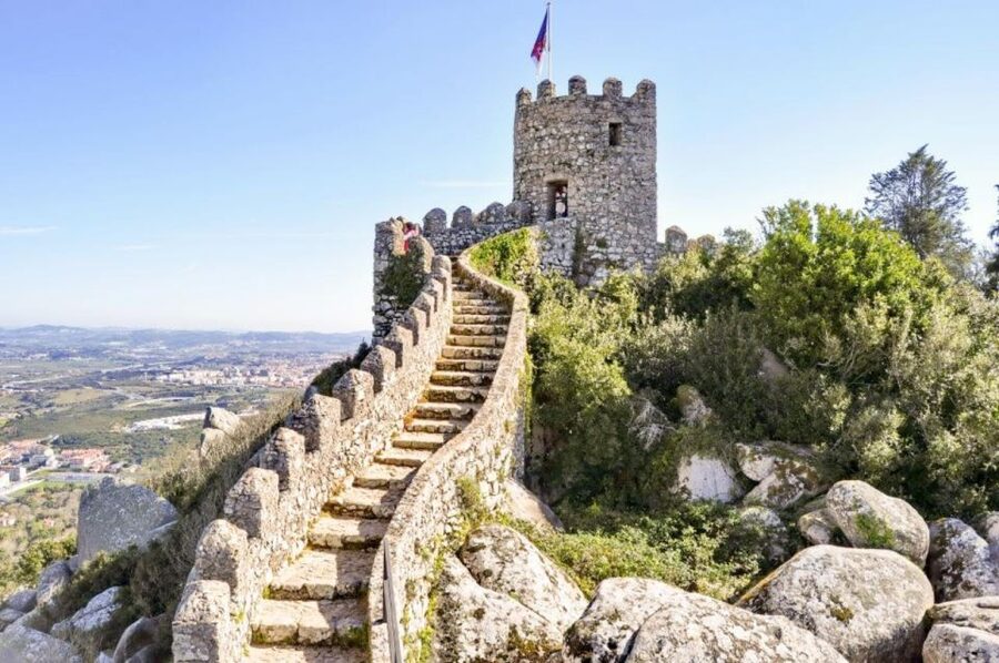Sintra: Castle of the Moors Skip-the-Line Ticket+Audio Guide - Skip-the-line entry to the Castle of the Moors