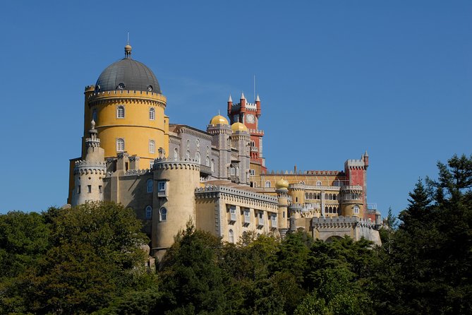 Sintra Deluxe from Lisbon with Pena Palace ticket - Sintra City Center Free Time: When 90 Minutes Feels Like A Mini Escape