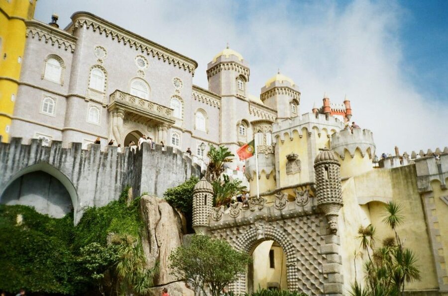 Sintra: Full Day guided tours by Van with Local guide - Why this Sintra day works so well in one van