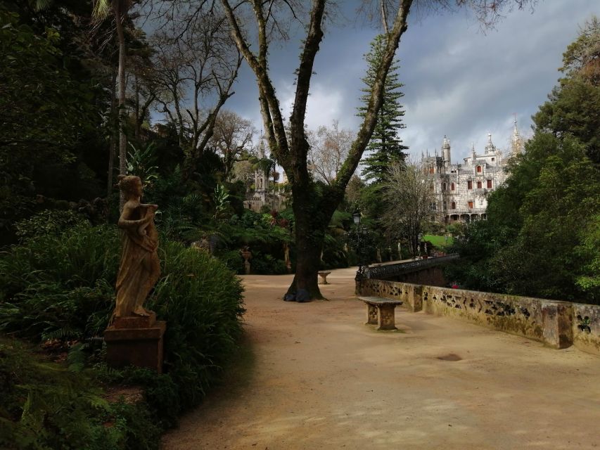 Sintra: Immersive Guided Walking Tour w/ Quinta da Regaleira - National Palace stop: Portuguese architecture through your guide’s eyes