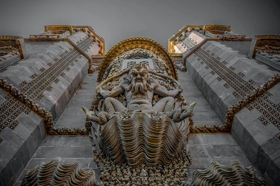 Sintra/Lisbon: Sintra & Quinta da Regaleira Tour with Ticket - Where you meet your guide, and why the Lisbon vs Sintra start matters