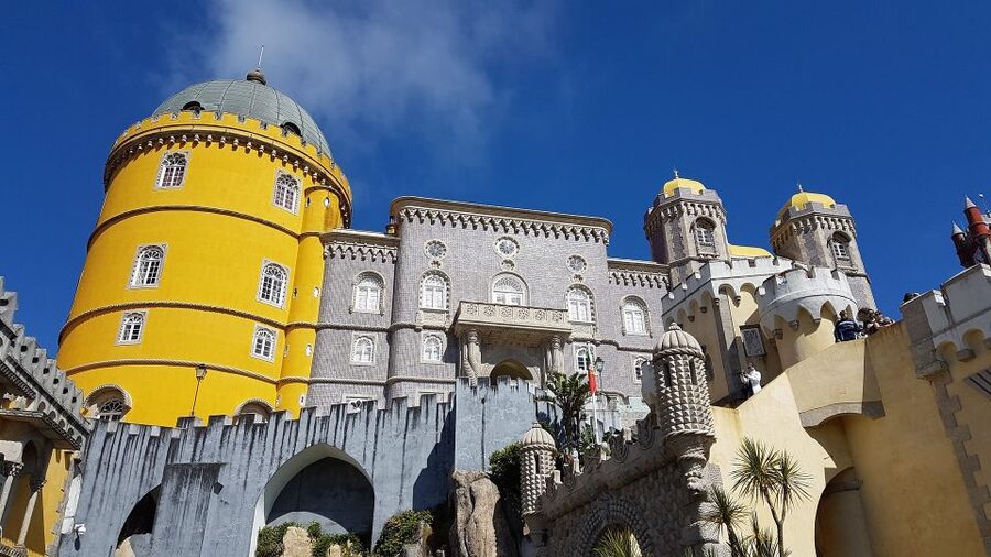Sintra Palaces and Cascais Magical Experience Private Tour - Leaving Lisbon: The Ride Out Through the Sintra-Cascais Natural Park