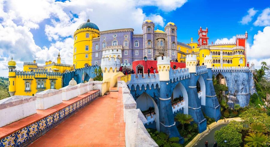 Sintra, Pena, Belém, Cascais & Lisbon Small Group Tour - Ending at Praça da Figueira with a Lisbon overview you can use