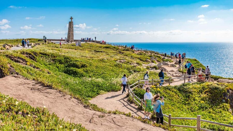 Sintra, Pena, Belém, Cascais & Lisbon Small Group Tour - Starting in Lisbon: meeting point and the first stretch of travel