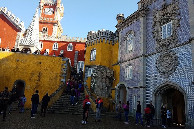 Sintra, Pena Palace, Cabo da Roca, Cascais Day Trip from Lisbon - Lunch, drinks, and how the guides help without making it complicated