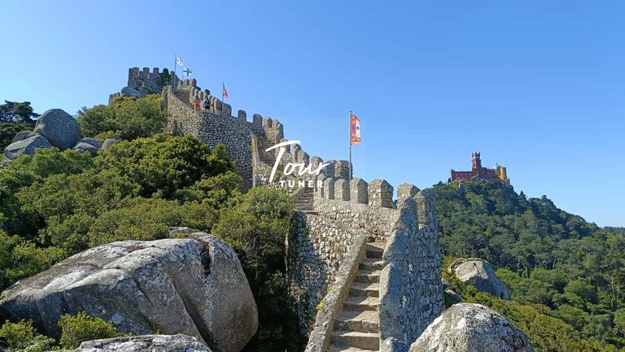Sintra: Pena Palace. Moorish Castle. Cabo da Roca. & Cascais - Key things that make this tour work