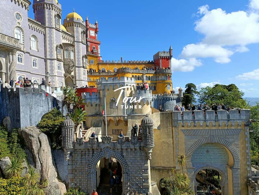 Sintra: Pena Palace. Moorish Castle. Cabo da Roca. & Cascais - Cascais seaside town: aristocratic holidays and ocean views