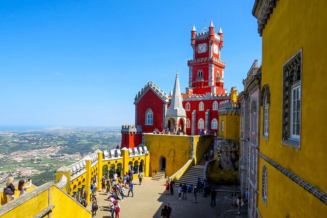 Sintra, Pena Palace, Quinta da Regaleira & Cascais Group Tour - Getting started at Lisboa Rossio, and why that meeting point matters