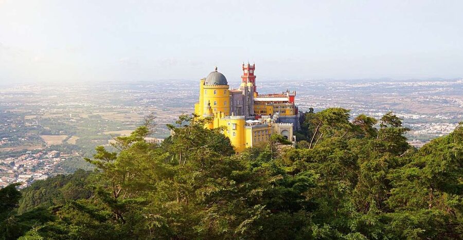 Sintra: Private Half Day - From Lisbon to Sintra: quick travel, clean start