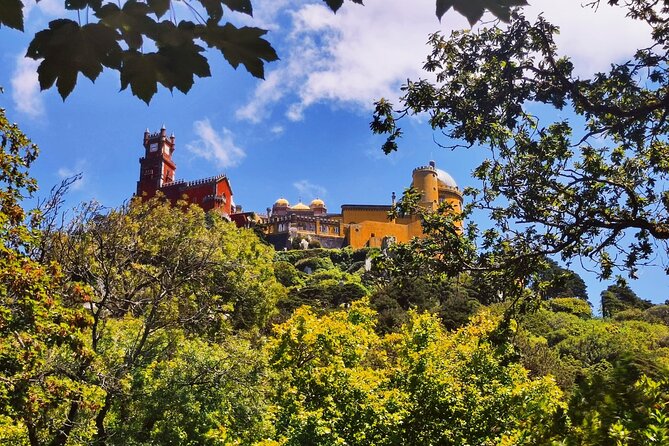 Sintra Private Hiking Adventure Tour - Estrada da Pena descent: views of palaces on your way back down