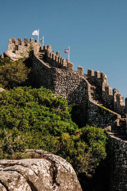 Sintra: Private Sightseeing Tuk Tuk Tour - Fonte da Sabuga to Biester Palace Park: getting oriented fast