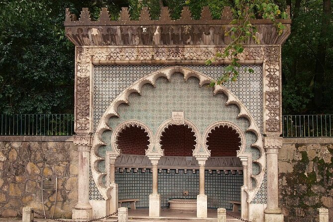 Sintra Sightseeing Tour - The guide, the small-group vibe, and why Arafat gets mentioned