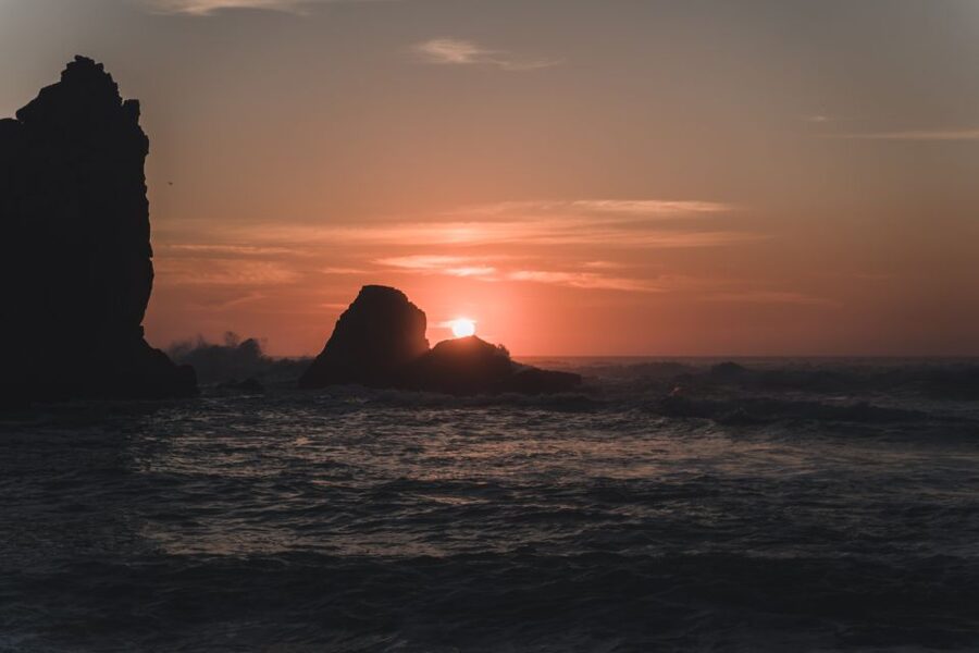 Sintra: Sunset Hike, Tapas & Wine at Secret Beach - The convertible Jeep ride through Sintra palaces
