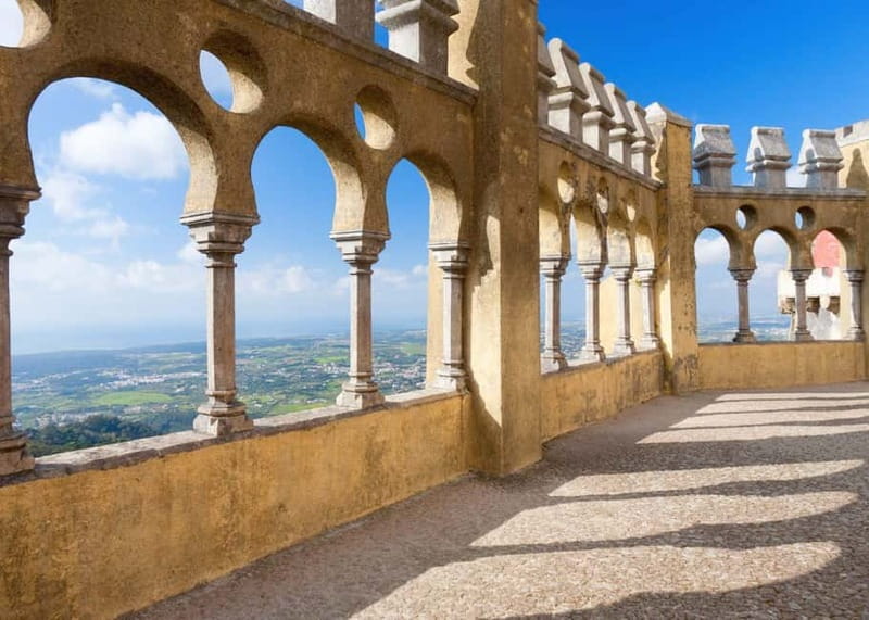Sintra: The Romantic Village – Private Half-Day Guided Tour - Castle of the Moors: best from the right timing