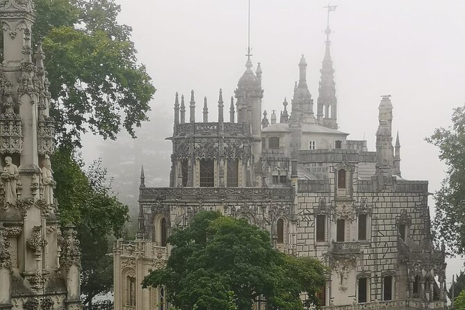 Sintra Tour with Pena Palace, Moorish Castle and Regaleira - Private - Sintra’s Centro Histórico walk and your lunch window