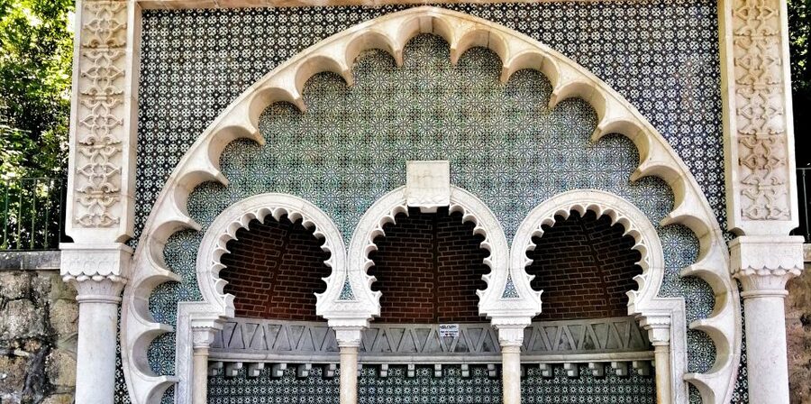 Sintra: Truly Private Tour to Pena Palace & Regaleira - Sintra Old Town: Lunch Time and Pastry Breaks