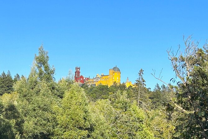 Sintra Village & Beaches Renault 4L Tour (3h) - Guide quality makes or breaks a short tour