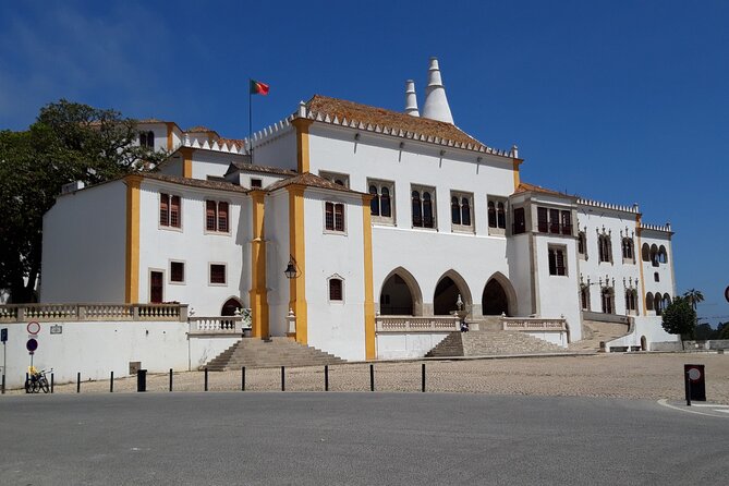Sintra Village & Beaches Renault 4L Tour (3h) - Logistics that matter for comfort and photos