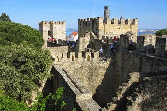 Skip the Line Ticket Castelo de S. Jorge - Skip-the-line entry at the gate, what it really changes