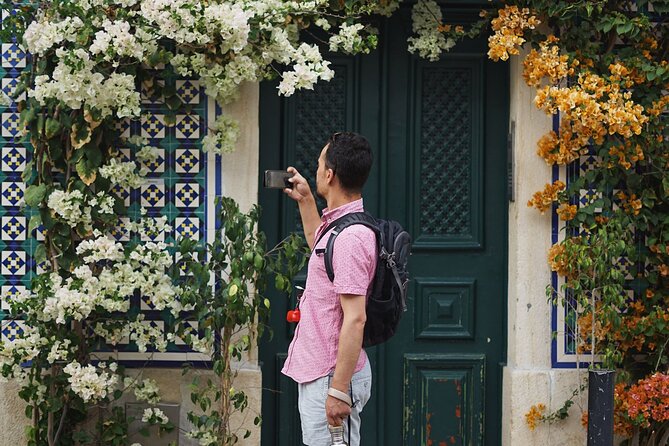 Small group Lisbon Walking Tour - Starting at Miradouro de São Pedro de Alcântara, then building your Lisbon map