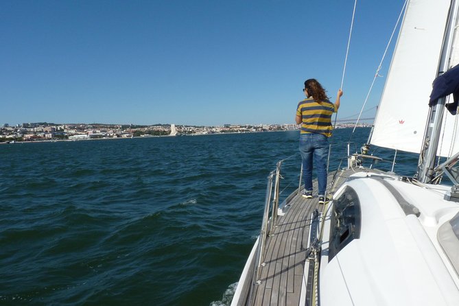 Small-Group Sailing Tour on the Tagus River from Lisbon - Stop-by-stop: the Lisbon views you’ll get from the Tagus