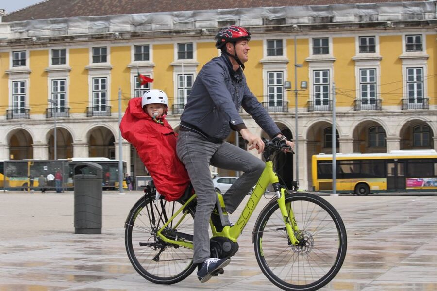 South Lisbon: 3-Hour Christ the King Electric Bike Tour - Boca do Vento and the e-bike climb toward Christ the King