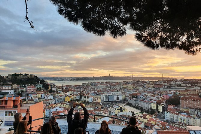 Special Guided Tour of Tuk Tuk Lisbon Historic 2 Hours - Miradouro Sao Pedro: Castle Views Without the Stair Climb