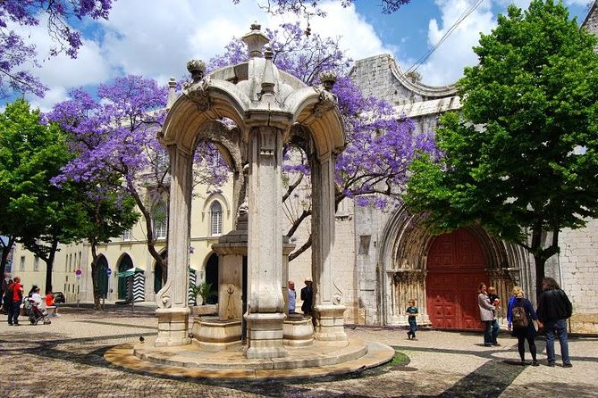Special Guided Tour of Tuk Tuk Lisbon Historic 2 Hours - Royal Square, St. Anthony, and Old Churches in One Flow