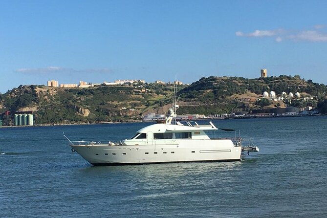 Sunset Cruise Lisbon | VIP Yacht Lisbon Party - Why a VIP Sunset Cruise Works in Lisbon