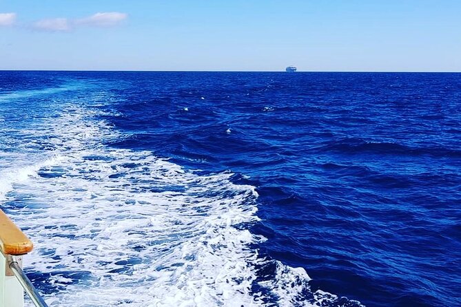 Sunset Cruise Lisbon | VIP Yacht Lisbon Party - Group Size, Privacy, and Why Up to 15 Can Feel Better