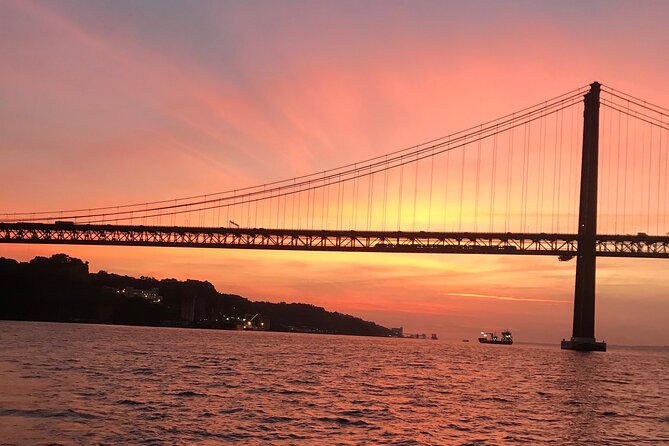 Sunset sailboat tour in Lisbon with green wine - Who should book this Lisbon sunset sail