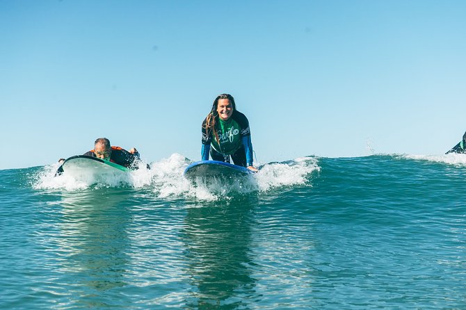 Surf Lesson in Lisbon - The surf experience - Gear Up and Get Set: Wetsuit, Surfboard, Sunscreen, and Shower
