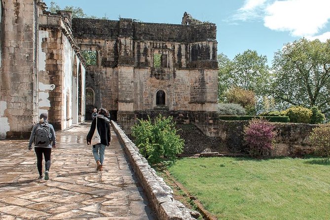 Templar River: Tomar and Almourol Private Tour - From Lisbon to Tomar, the Templar story in one smooth day